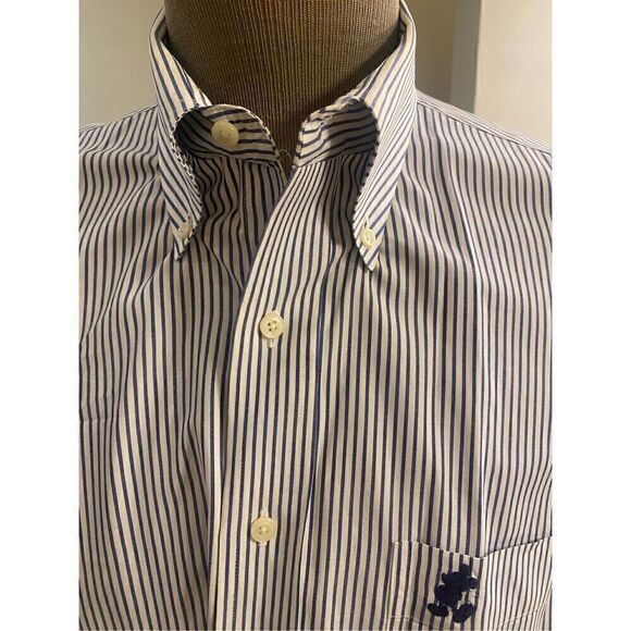 Disney Men’s Button Down Stripe Shirt.  Size XL.  Mickey Mouse Disneyworld - Picture 5 of 7